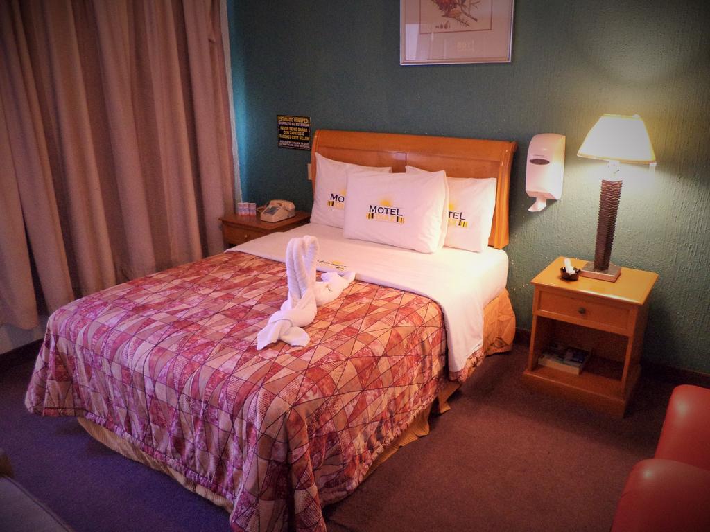 Hotel Diaz ติฮัวนา ห้อง รูปภาพ