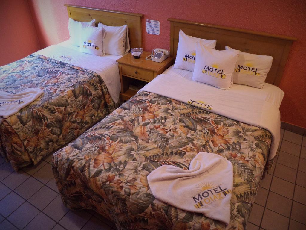 Hotel Diaz ติฮัวนา ห้อง รูปภาพ