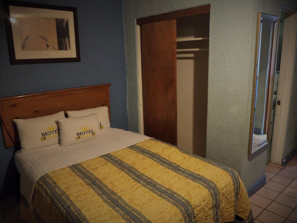 Hotel Diaz ติฮัวนา ห้อง รูปภาพ