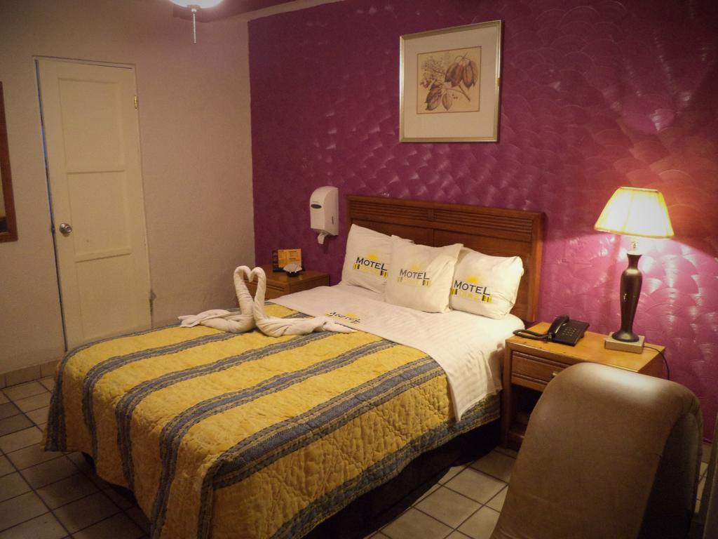 Hotel Diaz ติฮัวนา ภายนอก รูปภาพ