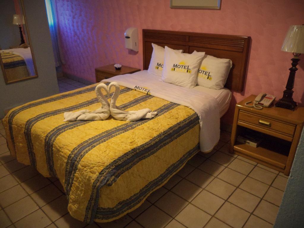 Hotel Diaz ติฮัวนา ภายนอก รูปภาพ