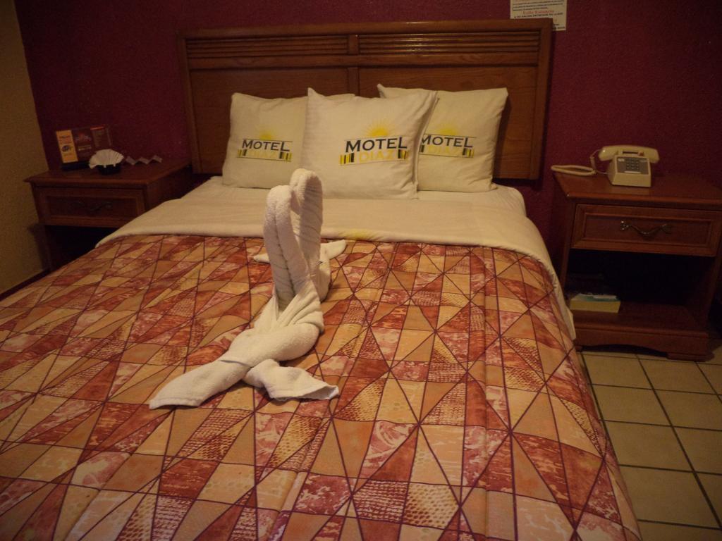 Hotel Diaz ติฮัวนา ภายนอก รูปภาพ