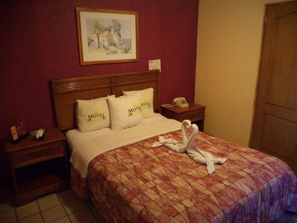 Hotel Diaz ติฮัวนา ภายนอก รูปภาพ