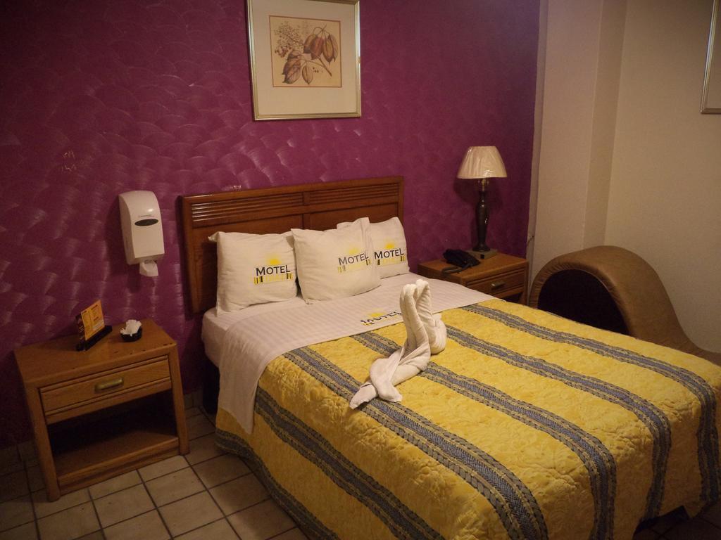 Hotel Diaz ติฮัวนา ภายนอก รูปภาพ