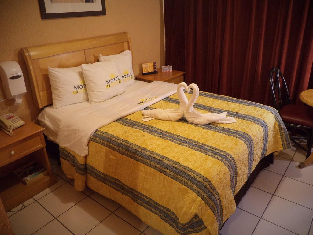 Hotel Diaz ติฮัวนา ภายนอก รูปภาพ